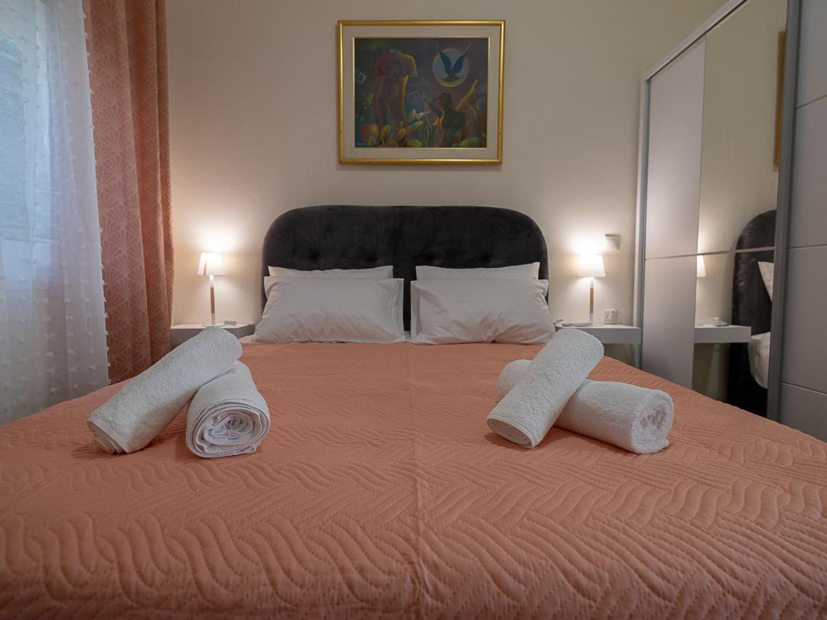 Luxury Apts Heraklion Center ภายนอก รูปภาพ